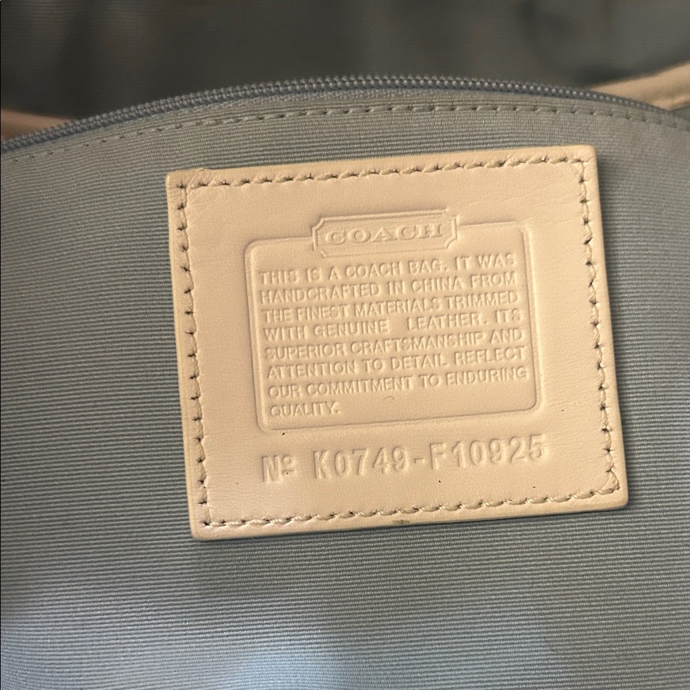 Coach Vintage Soho Y2K Blue-White Shoulder bag. - Picture 6 of 14